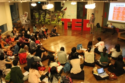 TEDxNCCU青年沙龍 張良伊參與國際NGO經驗談